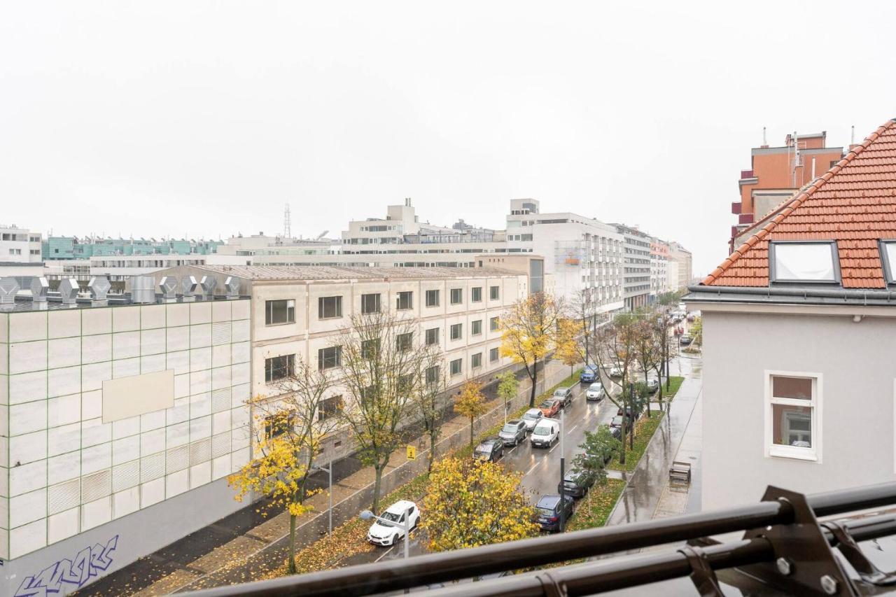 Yeshello Central Station Viena Exterior foto